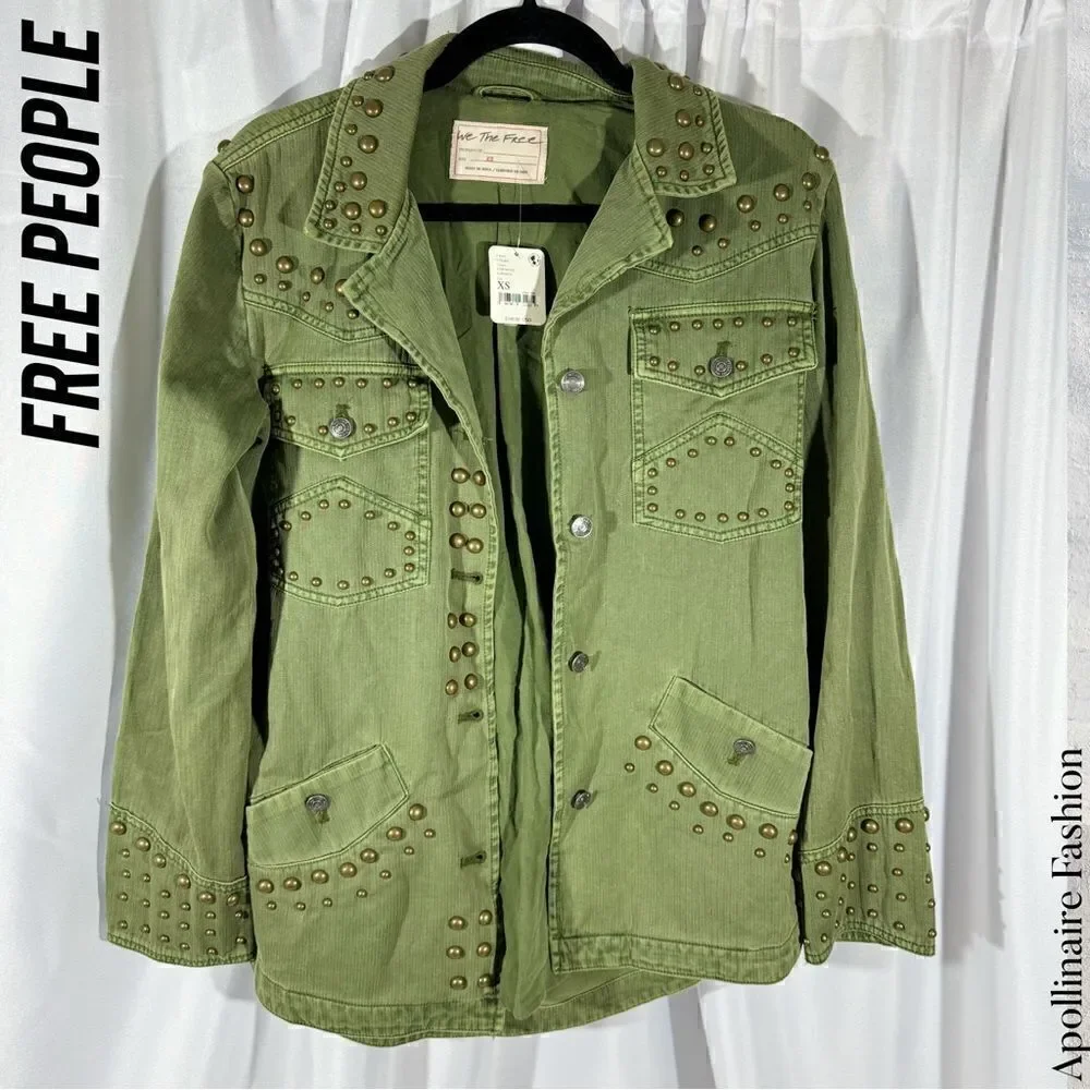 WE THE FREE ROCK AND STARS JACKET IN MILITARY GREEN XS NWT